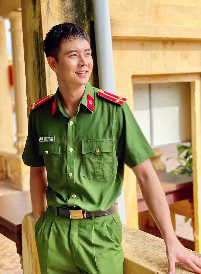 Những soái ca công an quyến rũ nhất màn ảnh: Hà Việt Dũng của Bão ngầm chưa  phải đẹp trai nhất!