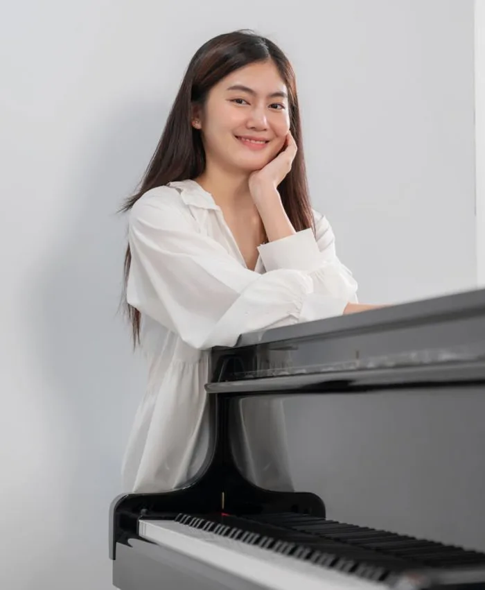 Tuyển tập” những shoot hình chụp ảnh đánh đàn với piano cực chất có 1 0 2  mà bạn phải biết