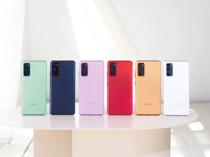 Ngắm mê mệt các chàng trai BTS đẹp hút hồn trong bộ ảnh sản phẩm mới của  Samsung
