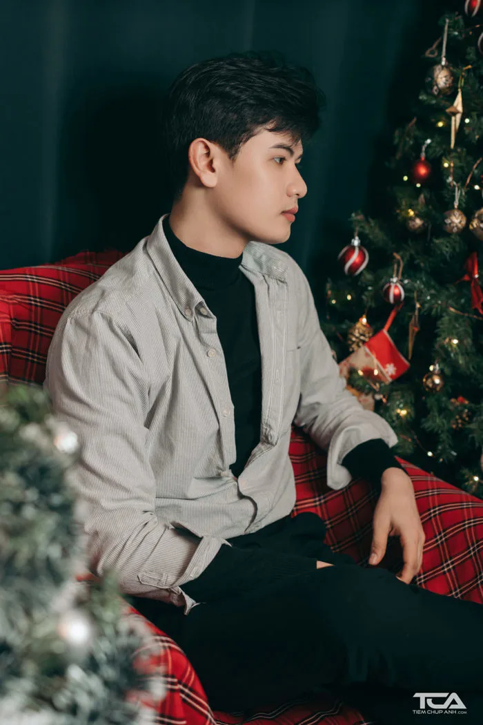 Gợi ý cách tạo dáng chụp ảnh noel nam đẹp sống ảo chỉ từ 790k