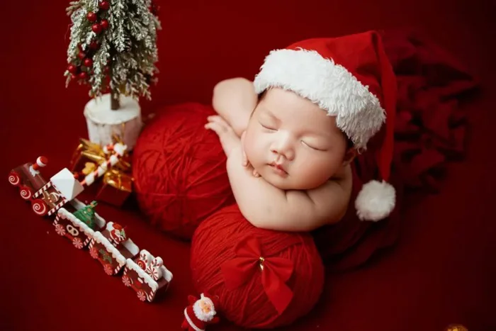 Top 7 Ý tưởng Concept chụp ảnh Noel cho bé đáng yêu nhất mùa Giáng Sinh
