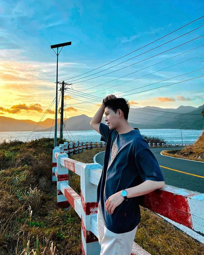 Ngắm hoàng hôn trên Côn Đảo cùng blogger điển trai Win Đi