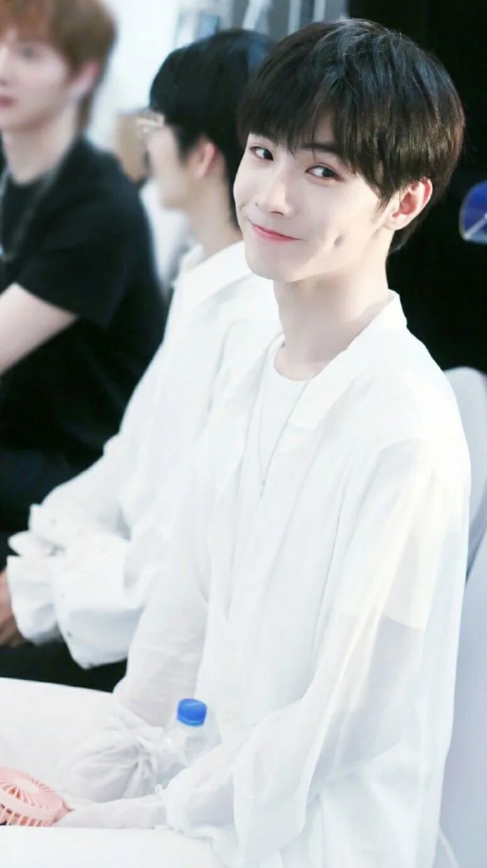 31 Má Lúm Đồng Tiền ý tưởng | victon, the voice, người nổi tiếng