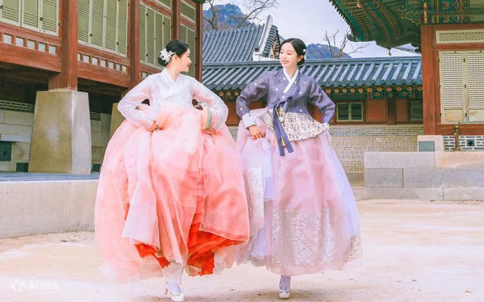 Chụp ảnh Hanbok ở Cung điện Gyeongbokgung, Seoul bởi Hanboknam - Klook