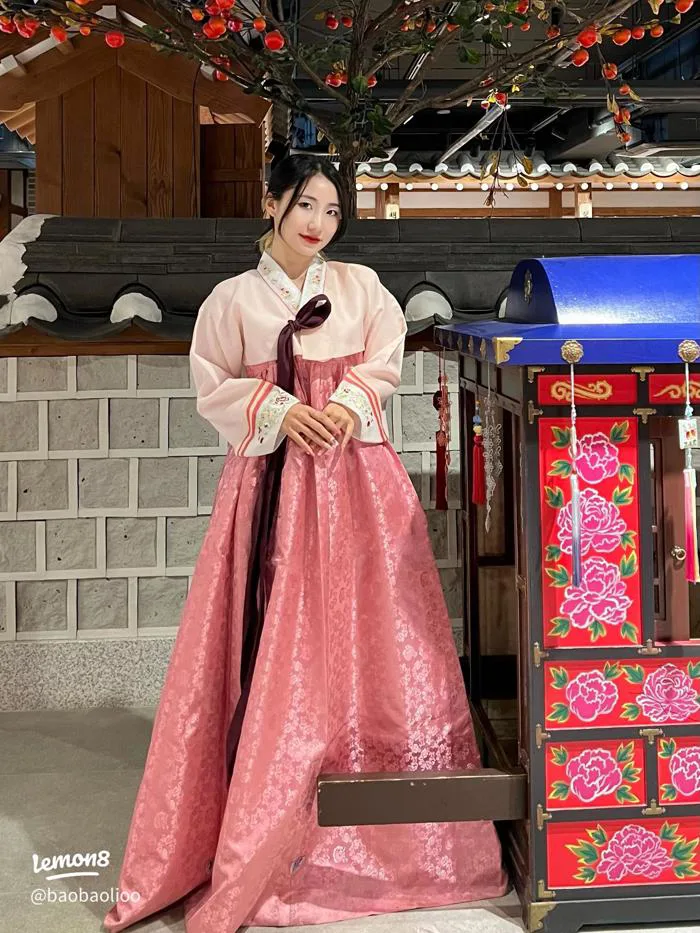 Trải nghiệm mặc Hanbok Hàn Quốc: cách chọn, tạo dáng chụp ảnh siêu xinh