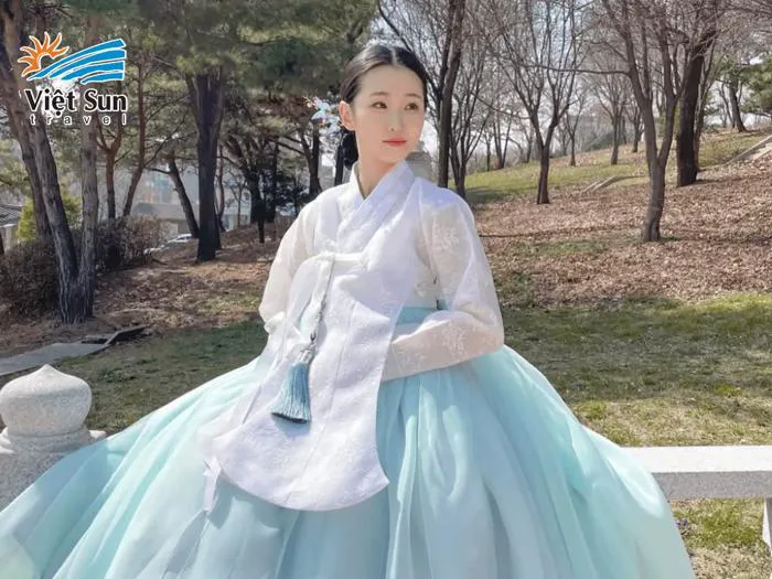 Trang Phục Truyền Thống Hàn Quốc: Bí Kíp Mặc Hanbok chuẩn xứ Kim Chi