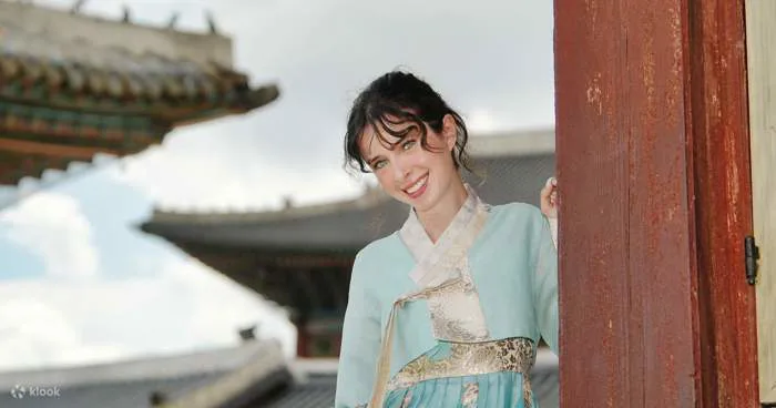 Trải Nghiệm Mặc Hanbok Chụp Ảnh Cung Điện Gyeongbokgung của HAB KOREA