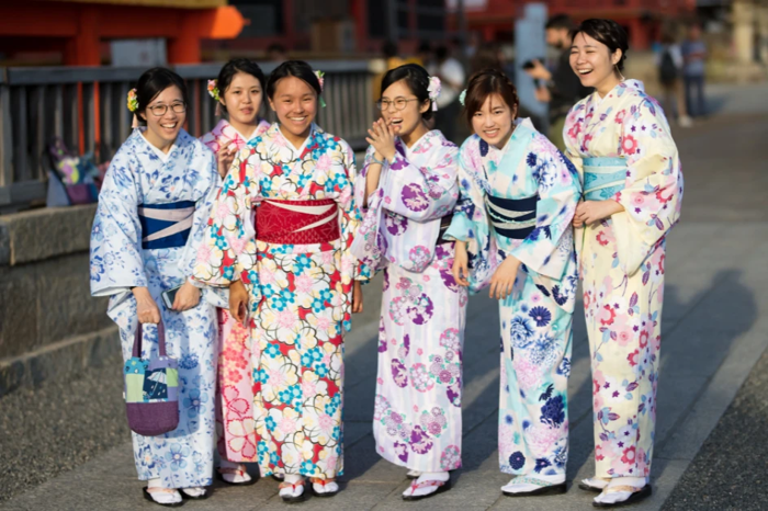 Thử mặc kimono truyền thống, hiểu thêm vẻ đẹp văn hóa Nhật