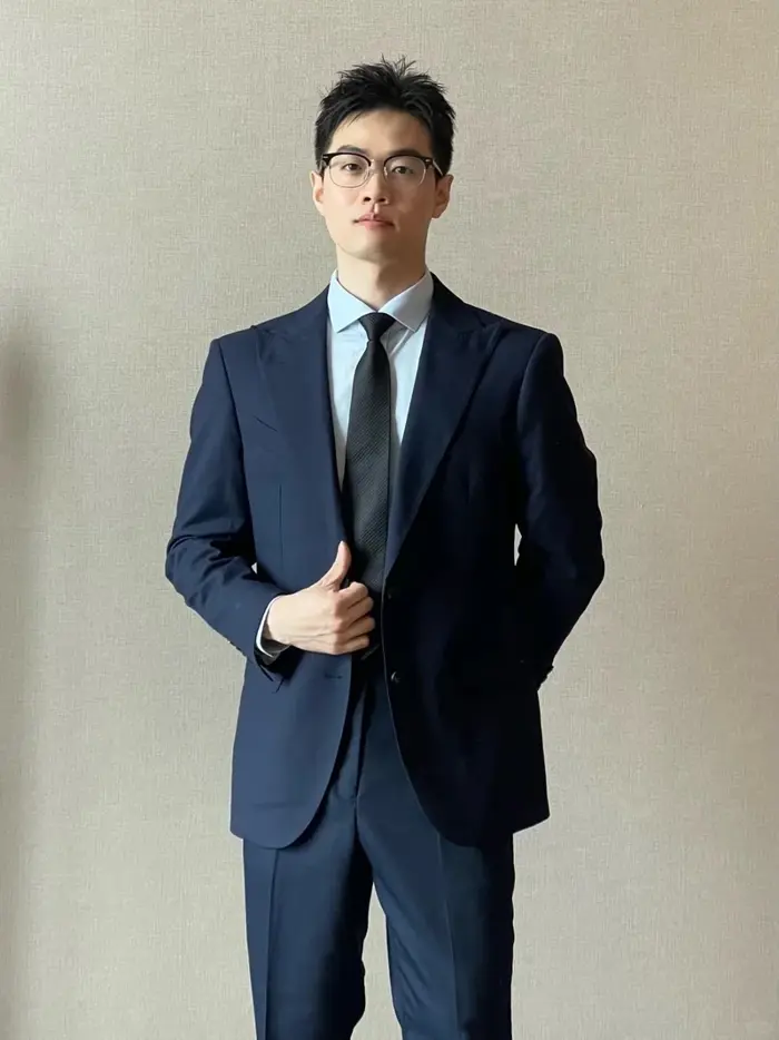 Tuyển chọn ảnh trai đẹp mặc vest nam tính đầy khí chất
