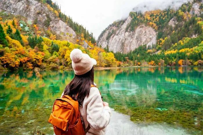 Giải mã cảnh đẹp siêu thực của Cửu Trại Câu
