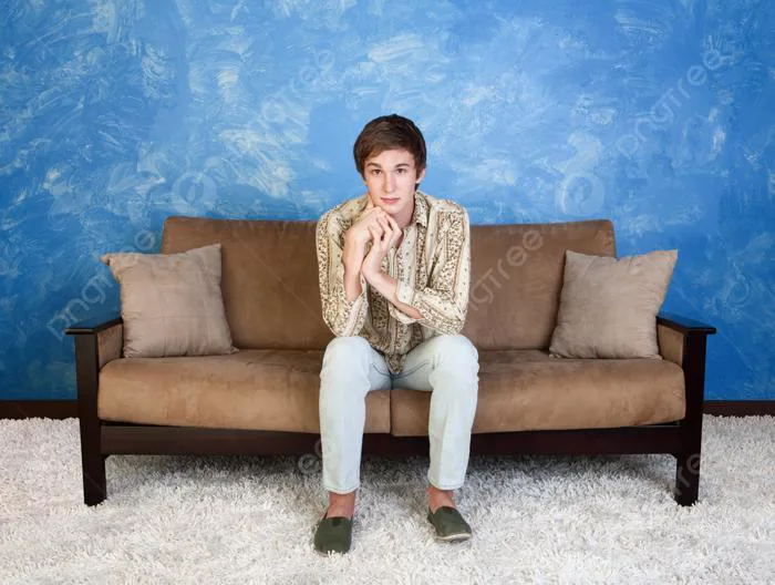 Người đàn ông đẹp Trai Trên Ghế Sofa Gối Thảm Và Hình ảnh Để Tải Về Miễn  Phí - Pngtree