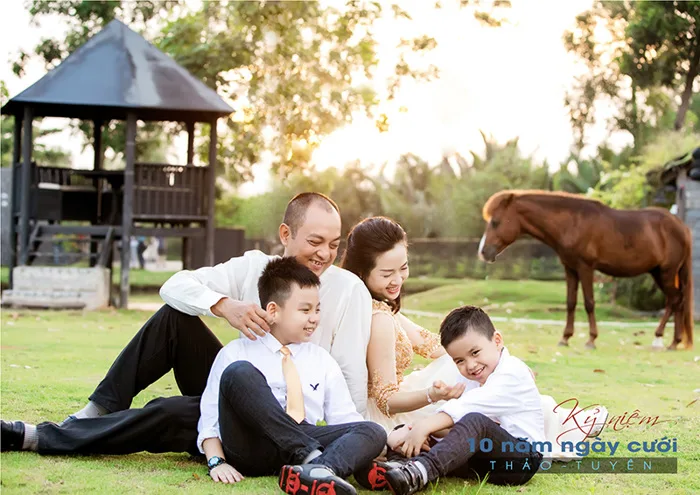 Chụp ảnh gia đình ngoại cảnh làm sao đẹp