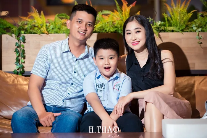 Chụp ảnh gia đình ngoại cảnh tphcm - HThao Studio tại Tp.HCM
