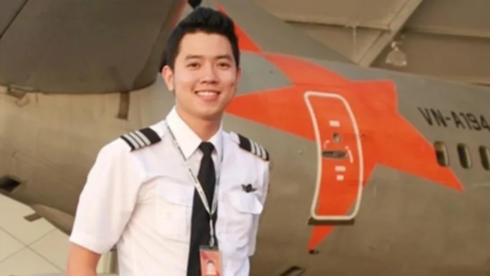 Những nam phi công 