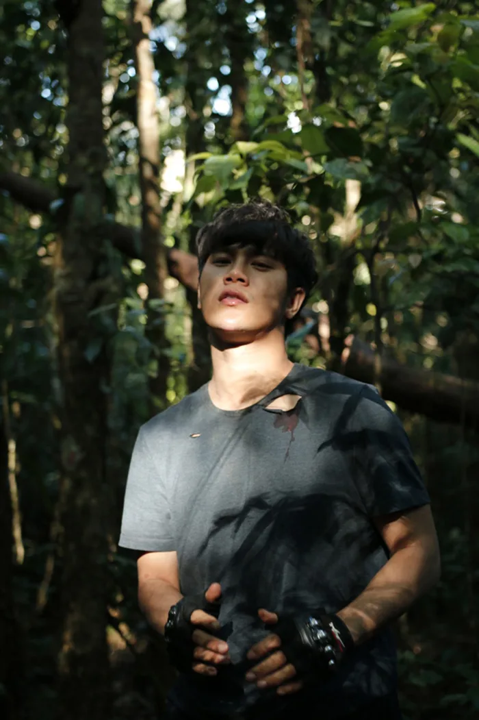 Trần Phong: Bad boy 'Mắt biếc' chuyển mình trong phim sinh tồn 'Tà Năng -  Phan Dũng'