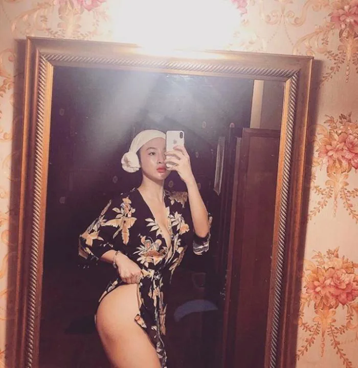 Sexy, táo bạo không kém sao Hollywood, mỹ nhân Việt nào soán ngôi “nữ hoàng khăn  tắm”? | Báo Dân trí