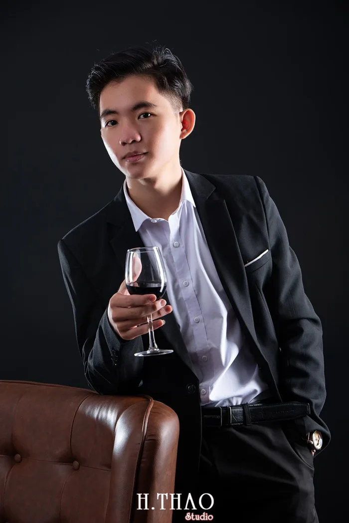 Studio chuyên chụp ảnh chân dung nam đẹp tại Tp.HCM - HThao Studio