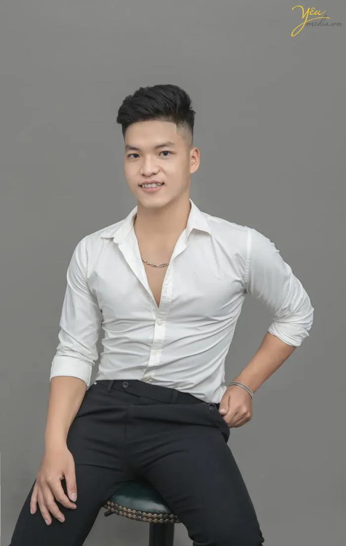 Chụp ảnh Profile nam ở Hà Nội uy tín, chất lượng tại studio: Khách hàn