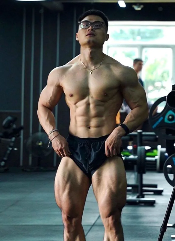 anh-trai-dep-tap-gym-1