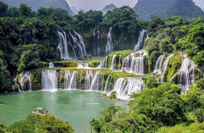 Khám phá TOP 14 cảnh đẹp Tây Bắc (Mới nhất 2025)