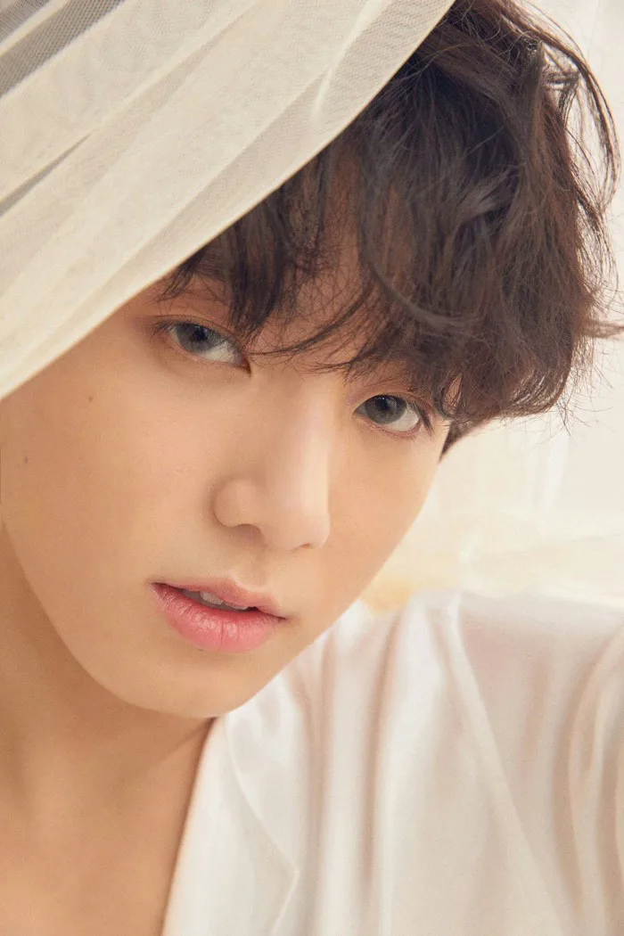 Em út BTS xưng danh gương mặt đẹp trai thứ 2 thế giới: Cực phẩm, được  Billboard gọi tên vì body như thần điêu khắc