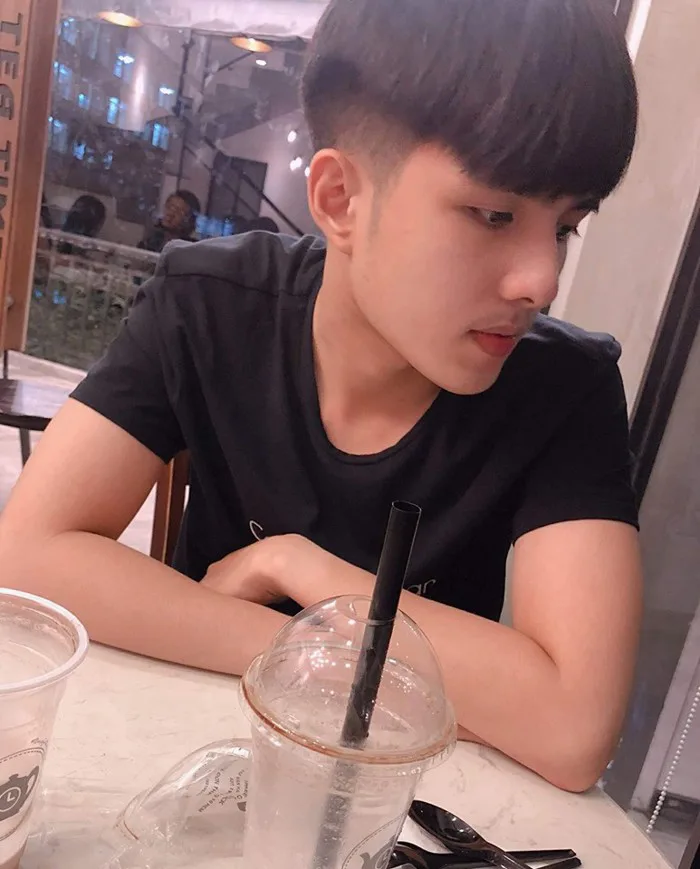 Chàng sinh viên khiến hội mê trai phải thốt lên: