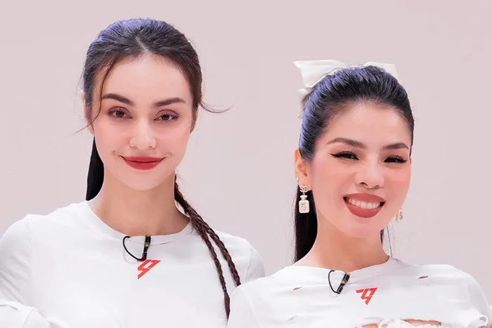 Sự khác biệt khi “chị đẹp” và “anh trai” thi đấu âm nhạc