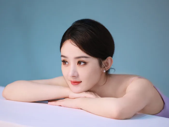 Triệu Lệ Dĩnh gây ấn tượng với nét đẹp dịu dàng Triệu Lệ Dĩnh gây ấn tượng với nét đẹp dịu dàng