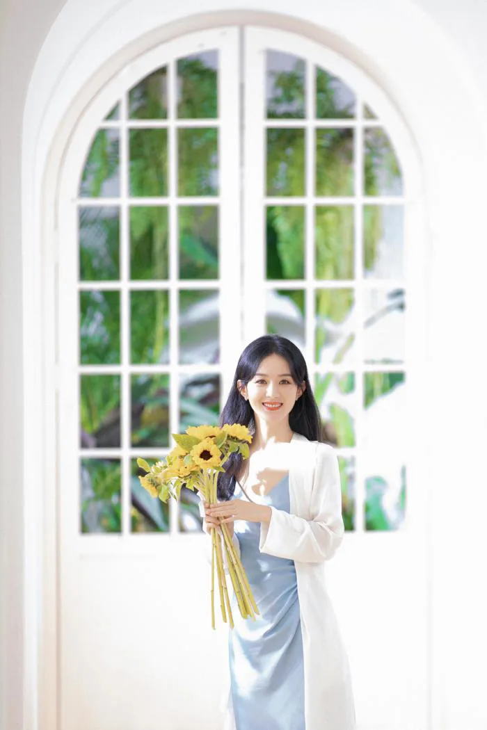 Triệu Lệ Dĩnh rạng rỡ xinh đẹp trong bộ ảnh đầu năm mới Triệu Lệ Dĩnh rạng rỡ xinh đẹp trong bộ ảnh đầu năm mới