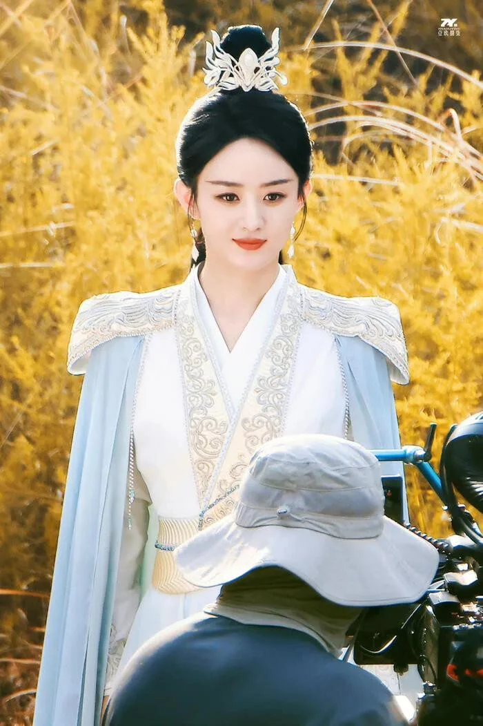 Triệu Lệ Dĩnh, Giả Linh lọt top nghệ sĩ hot nhất 2024 Triệu Lệ Dĩnh, Giả Linh lọt top nghệ sĩ hot nhất 2024