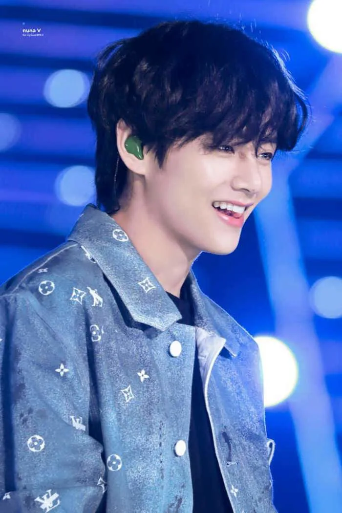 Ảnh V BTS Cute: 36+ Ảnh Taehyung Ngầu, Hình Nền Dễ Thương Nhất