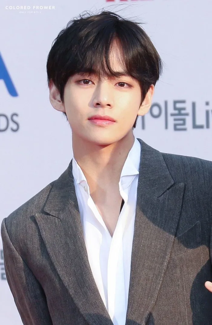 V (BTS) trở thành hình mẫu thẩm mỹ lý tưởng của nam giới Hàn Quốc