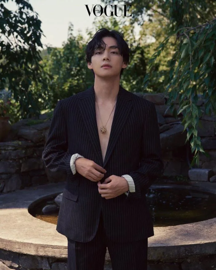Thêm ảnh gợi cảm đến điêu đứng của V BTS trên Vogue