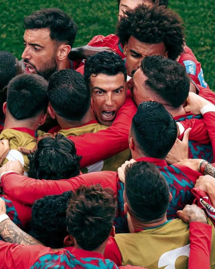 Sự thật bất ngờ về ảnh ghi khoảnh khắc lịch sử của Ronaldo trong World Cup  | Báo Dân trí