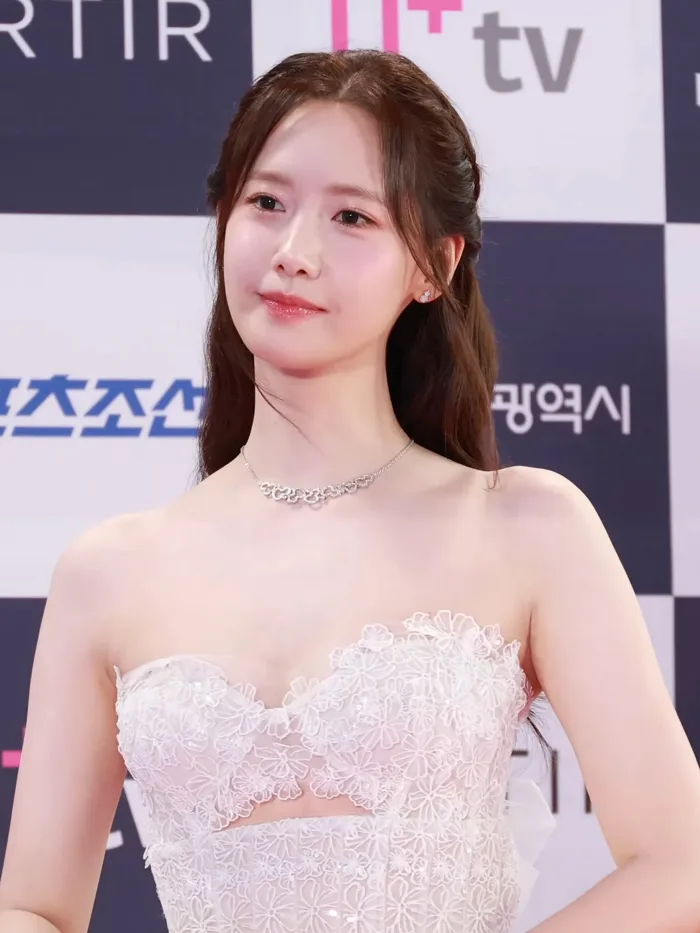 Tập tin:20240719 YOONA 3rd Blue Dragon Series Awards.jpg – Wikipedia tiếng  Việt