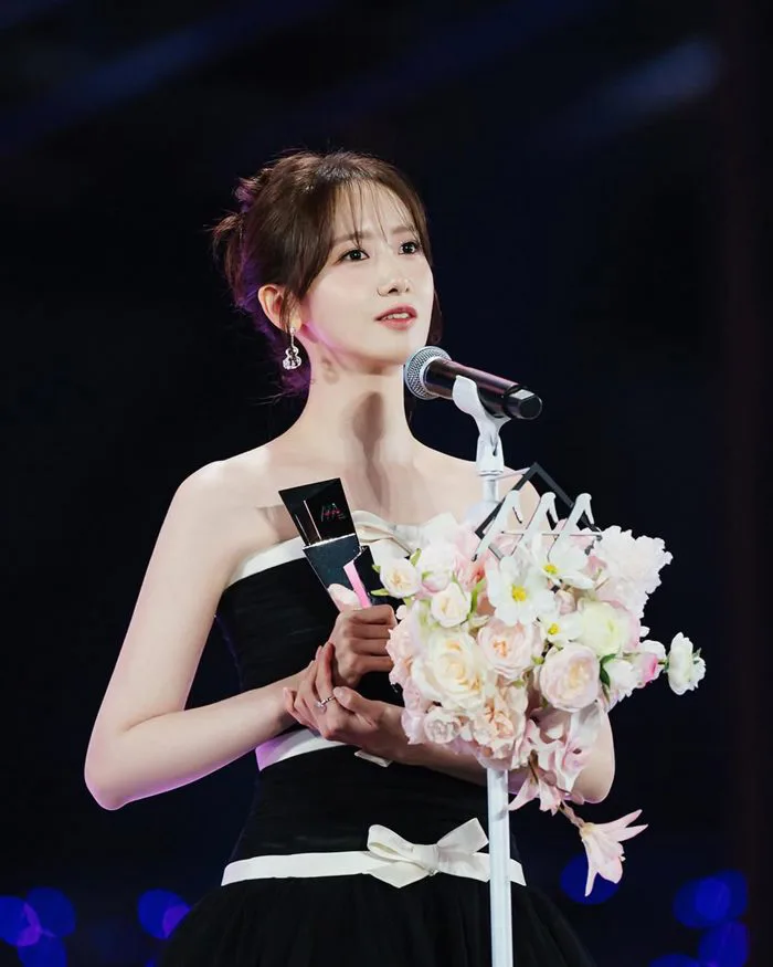 Tổng kết năm 2025 của Im YoonA: Thành công rực rỡ ở cả điện ảnh lẫn truyền  hình - BlogAnChoi