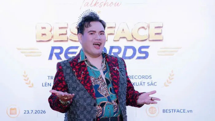 Bầu show quốc tế Happy Poli được BestFace Records ghi nhận ở hạng mục 